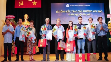 Hội Nhà văn TP.HCM trao giải thưởng văn học năm 2022