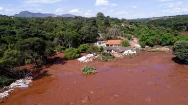  50 người chết, 200 người mất tích vì vỡ đập nước thải ở Brazil