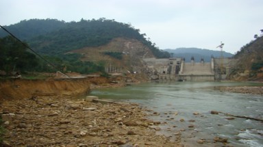  Phát triển thủy điện tại Trung Trường Sơn gây ảnh hưởng lớn đến rừng 