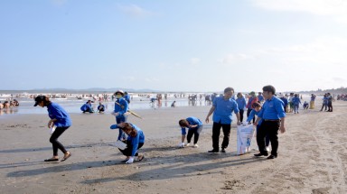   Hà Tĩnh: Phát động Chương trình “Hãy làm sạch biển” năm 2017 