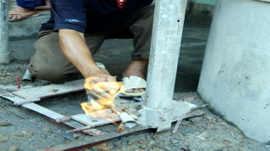 Cần lấp lỗ khoan "giếng bốc cháy" ở  Quảng Bình 