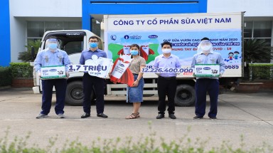  Vinamilk và Quỹ sữa Vươn cao Việt Nam khởi động hành trình mang 1,7 triệu ly sữa đến với trẻ em khó khăn trên cả nước