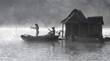  Chụp ảnh nude ở hồ Tuyền Lâm, đăng lên mạng bị xử lý gì?
