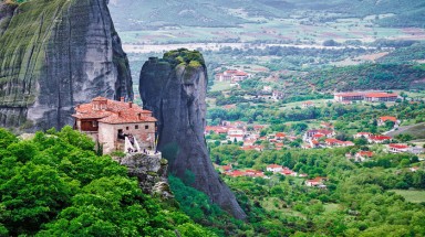  Độc đáo tu viện Meteora ”lơ lửng” trên núi tại Hy Lạp