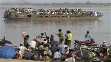  Ấn Độ: Chìm phà thảm khốc, 200 người chết và mất tích 