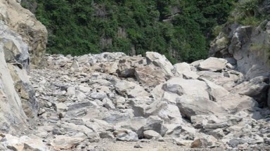  Gia Lai: Đề nghị thu hồi giấy phép khai thác mỏ đá vôi Chư Sê