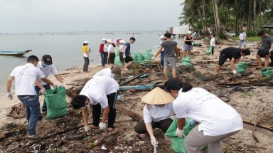  Người dân và chính quyền quyết tâm biến Phú Quốc thành hòn đảo không rác thải nhựa