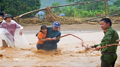  Yên Bái huy động hơn 17.000 người tìm kiếm cứu nạn, ứng phó mưa lũ