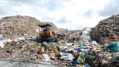  Bến Tre: Chờ nhà máy xử lý rác đi vào hoạt động, người dân “lĩnh đủ” ô nhiễm 