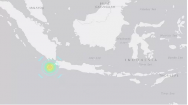 Động đất 7 độ gây cảnh báo sóng thần ở Indonesia
