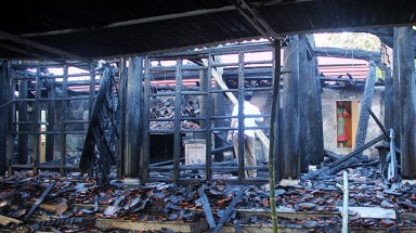   Hỏa hoạn thiêu rụi đền Độc Lôi Sơn ở Nghệ An