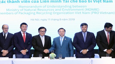  Ký kết Biên bản ghi nhớ giữa Bộ Tài Nguyên và Môi Trường và Liên Minh tái chế Bao bì Việt Nam
