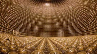  Neutrino di chuyển nhanh hơn ánh sáng vì... đo sai?