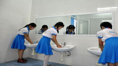  Quảng Ninh: Trường học thân thiện từ... nhà vệ sinh 