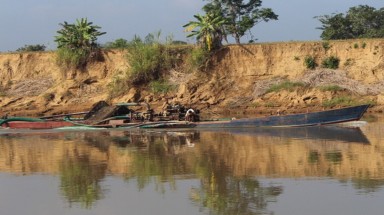  Phát hiện, xử lý 15 vụ khai thác cát trái phép trên thượng nguồn sông Đồng Nai