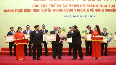  Vinamilk nhận bằng khen của Thủ tướng Chính Phủ về phát triển tam nông bền vững