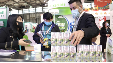  Vinamilk đưa sữa tươi Organic với “tiêu chuẩn kép” đến triển lãm quốc tế Thượng Hải