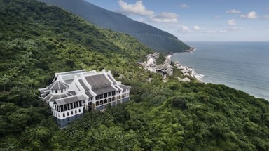   InterContinental Danang Sun Peninsula Resort làm nên điều chưa từng có trong lịch sử World Travel Awards