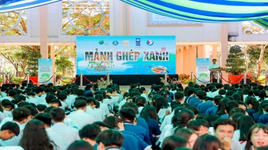  Hơn 1000 học sinh tham gia ghép tranh “Mảnh ghép xanh” với thông điệp bảo vệ rừng ngập mặn