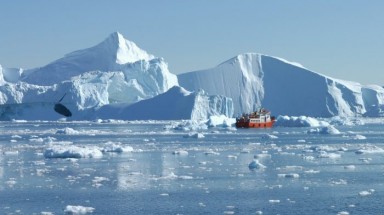 Băng trên đảo Greenland tan giữa mùa đông