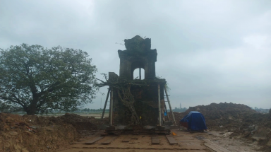  ”"Thần đèn" Nguyễn Văn Cư dời thành công cổng đền nặng hơn 100 tấn đi được 63 mét