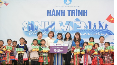 Hành trình 17 năm gieo niềm vui đến trẻ em của Quỹ Sữa Vươn Cao Việt Nam