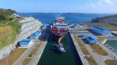  Nguy cơ biến đổi khí hậu gây tê liệt kênh đào Panama