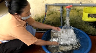  Tuyên truyền, vận động người dân sử dụng nước sạch, đảm bảo vệ sinh